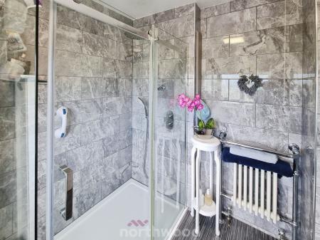 3 bedroom Terraced House for sale in Bardolf Road, Cantley, Doncaster, DN4