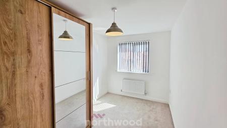 3 bedroom Semi-detached house to let in Fulwood Place, Bircotes, DN11