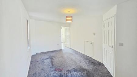 3 bedroom Semi-detached house to let in Fulwood Place, Bircotes, DN11