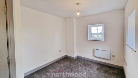 1 bedroom Flat to let in Portland Place, Doncaster, DN1
