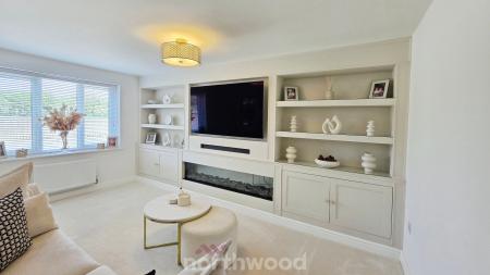 5 bedroom Detached house for sale in Fillies Avenue, Bessacarr, Doncaster, DN4