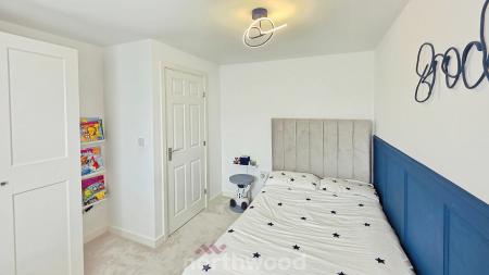 5 bedroom Detached house for sale in Fillies Avenue, Bessacarr, Doncaster, DN4