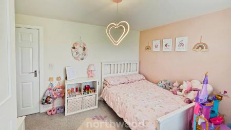 5 bedroom Detached house for sale in Fillies Avenue, Bessacarr, Doncaster, DN4