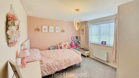 5 bedroom Detached house for sale in Fillies Avenue, Bessacarr, Doncaster, DN4