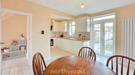 3 bedroom Semi-detached house for sale in Holyrood Road, Town Moor, Doncaster, DN2