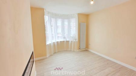 3 bedroom Semi-detached house for sale in Holyrood Road, Town Moor, Doncaster, DN2