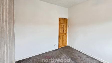 3 bedroom End of terrace house to let in Farquhar Road, Maltby, Rotherham, S66