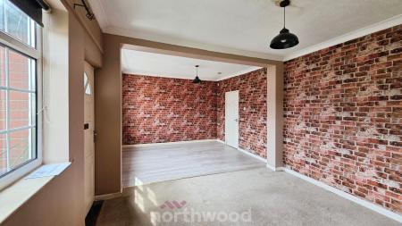 3 bedroom End of terrace house to let in Farquhar Road, Maltby, Rotherham, S66