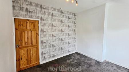 3 bedroom End of terrace house to let in Farquhar Road, Maltby, Rotherham, S66