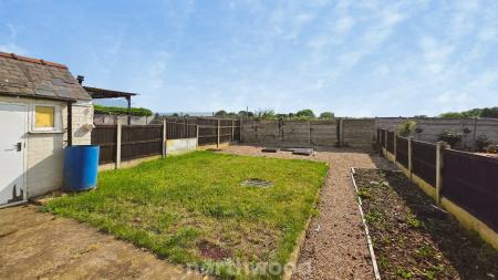 3 bedroom Semi-detached house for sale in Wellington Grove, Bentley, Doncaster, DN5