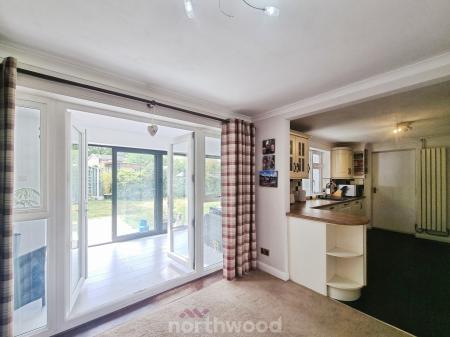 4 bedroom Detached house for sale in Cantley Manor Avenue, Cantley, Doncaster, DN4