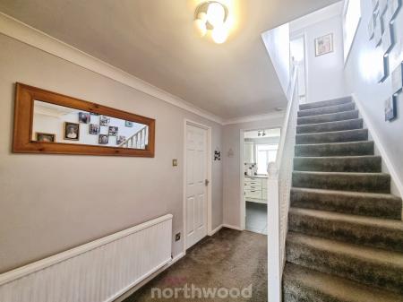 4 bedroom Detached house for sale in Cantley Manor Avenue, Cantley, Doncaster, DN4