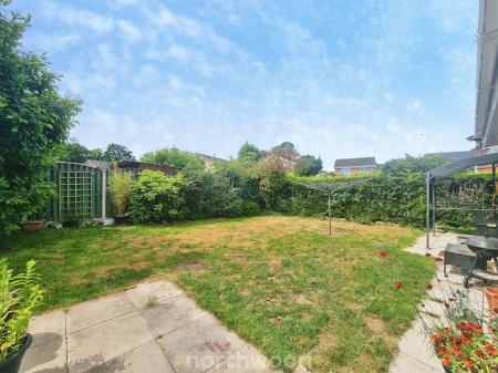 4 bedroom Detached house for sale in Cantley Manor Avenue, Cantley, Doncaster, DN4