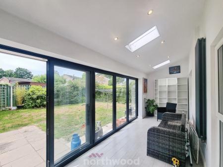 4 bedroom Detached house for sale in Cantley Manor Avenue, Cantley, Doncaster, DN4