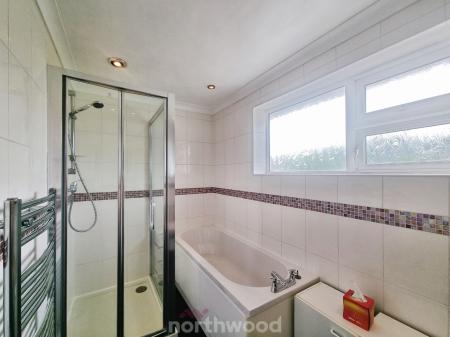 4 bedroom Detached house for sale in Cantley Manor Avenue, Cantley, Doncaster, DN4