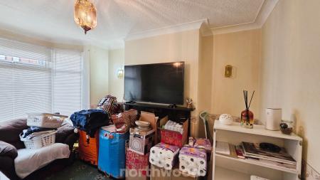 3 bedroom Terraced House to let in Strafford Road, Wheatley, Doncaster, DN2