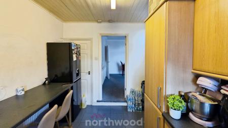 3 bedroom Terraced House to let in Strafford Road, Wheatley, Doncaster, DN2