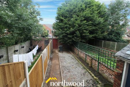 2 bedroom Terraced House to let in St Johns Road, Balby, Doncaster, DN4