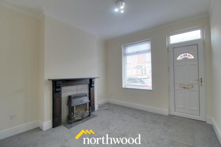 2 bedroom Terraced House to let in St Johns Road, Balby, Doncaster, DN4