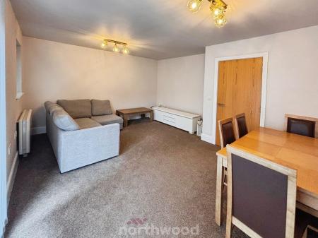 2 bedroom Flat to let in Kilner Court, Denaby Main, Doncaster, DN12
