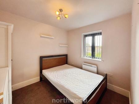 2 bedroom Flat to let in Kilner Court, Denaby Main, Doncaster, DN12
