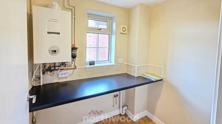 2 bedroom Flat for sale in Chelwood Court, Balby, Doncaster, DN4