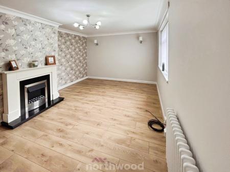 3 bedroom Semi-detached house to let in Staithes Walk, Denaby Main, Doncaster, Doncaster, DN12