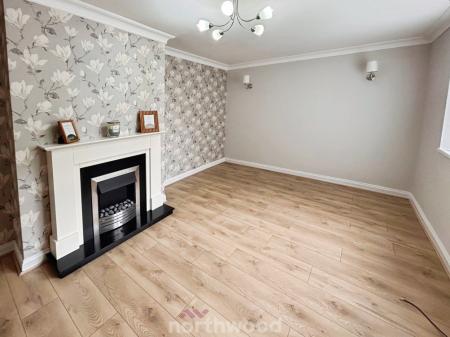 3 bedroom Semi-detached house to let in Staithes Walk, Denaby Main, Doncaster, Doncaster, DN12