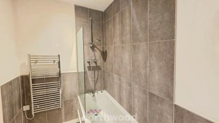 1 bedroom Flat to let in Beckett Road, Wheatley, Doncaster, DN2