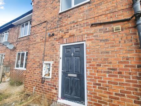 1 bedroom Flat to let in Holmes Carr Crescent, Rossington, Doncaster, DN11