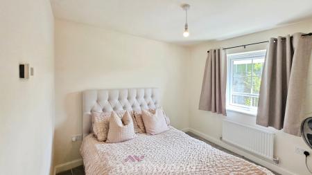 3 bedroom Semi-detached house for sale in Collier Close, Rossington, Doncaster, DN11