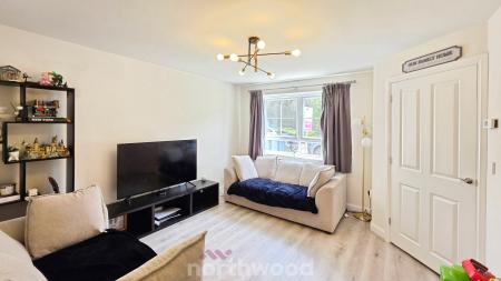 3 bedroom Semi-detached house for sale in Collier Close, Rossington, Doncaster, DN11