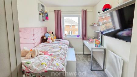 3 bedroom Semi-detached house for sale in Collier Close, Rossington, Doncaster, DN11