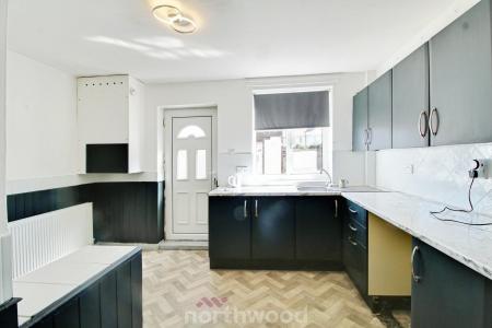 4 bedroom Terraced House for sale in Essex Avenue, Intake, Doncaster, DN2