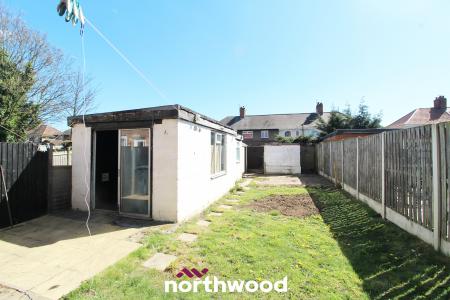 4 bedroom Terraced House for sale in Essex Avenue, Intake, Doncaster, DN2