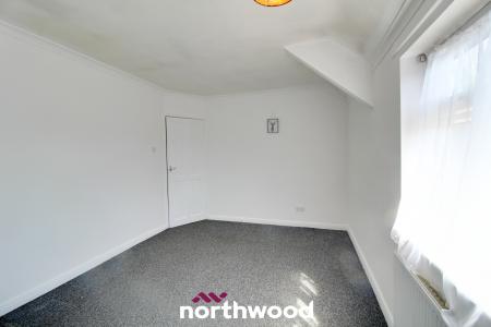 4 bedroom Terraced House for sale in Essex Avenue, Intake, Doncaster, DN2