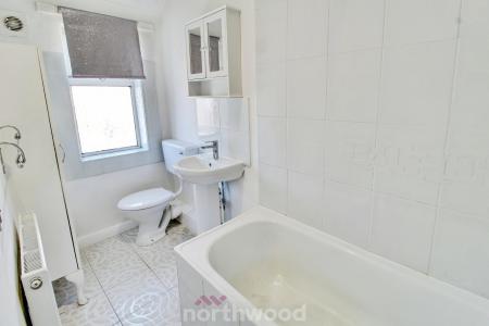 4 bedroom Terraced House for sale in Essex Avenue, Intake, Doncaster, DN2