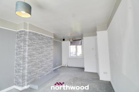 4 bedroom Terraced House for sale in Essex Avenue, Intake, Doncaster, DN2