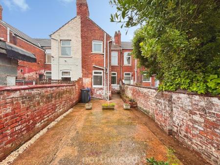 2 bedroom Terraced House to let in Lowther Road, Wheatley, Doncaster, DN1