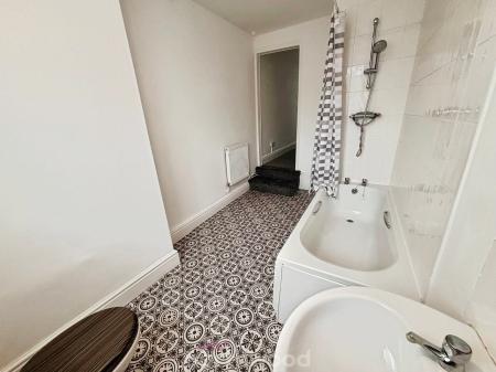 2 bedroom Terraced House to let in Lowther Road, Wheatley, Doncaster, DN1