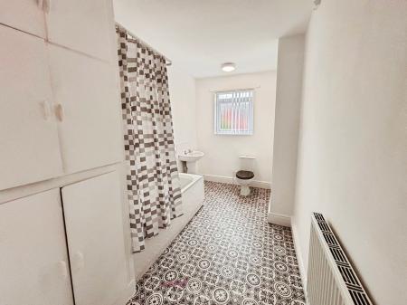 2 bedroom Terraced House to let in Lowther Road, Wheatley, Doncaster, DN1