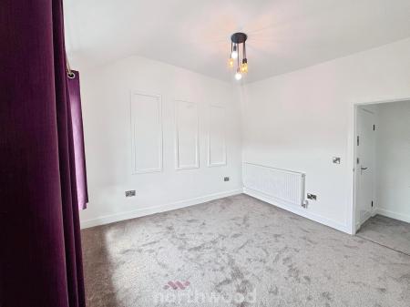3 bedroom Terraced House to let in Victoria Road, Edlington, Doncaster, DN12