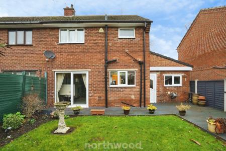 2 bedroom Semi-detached house for sale in Willow Avenue, Cantley, Doncaster, DN4
