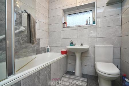 2 bedroom Semi-detached house for sale in Willow Avenue, Cantley, Doncaster, DN4