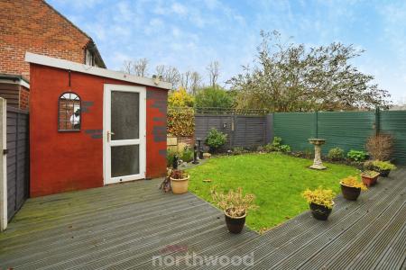 2 bedroom Semi-detached house for sale in Willow Avenue, Cantley, Doncaster, DN4