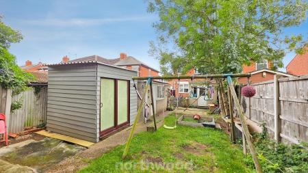 3 bedroom Semi-detached house for sale in Malton Road, Scawsby, Doncaster, DN5