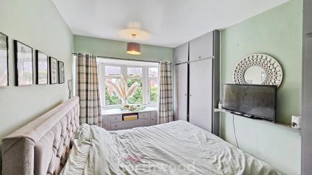 3 bedroom Semi-detached house for sale in Malton Road, Scawsby, Doncaster, DN5