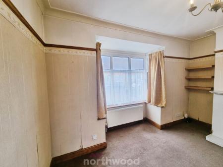 2 bedroom Semi-detached house for sale in Avondale Road, Town Moor, Doncaster, DN2