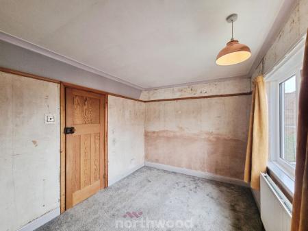 2 bedroom Semi-detached house for sale in Avondale Road, Town Moor, Doncaster, DN2