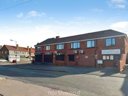 1 bedroom Studio flat to let in Beckett Road, Wheatley, Doncaster, DN2